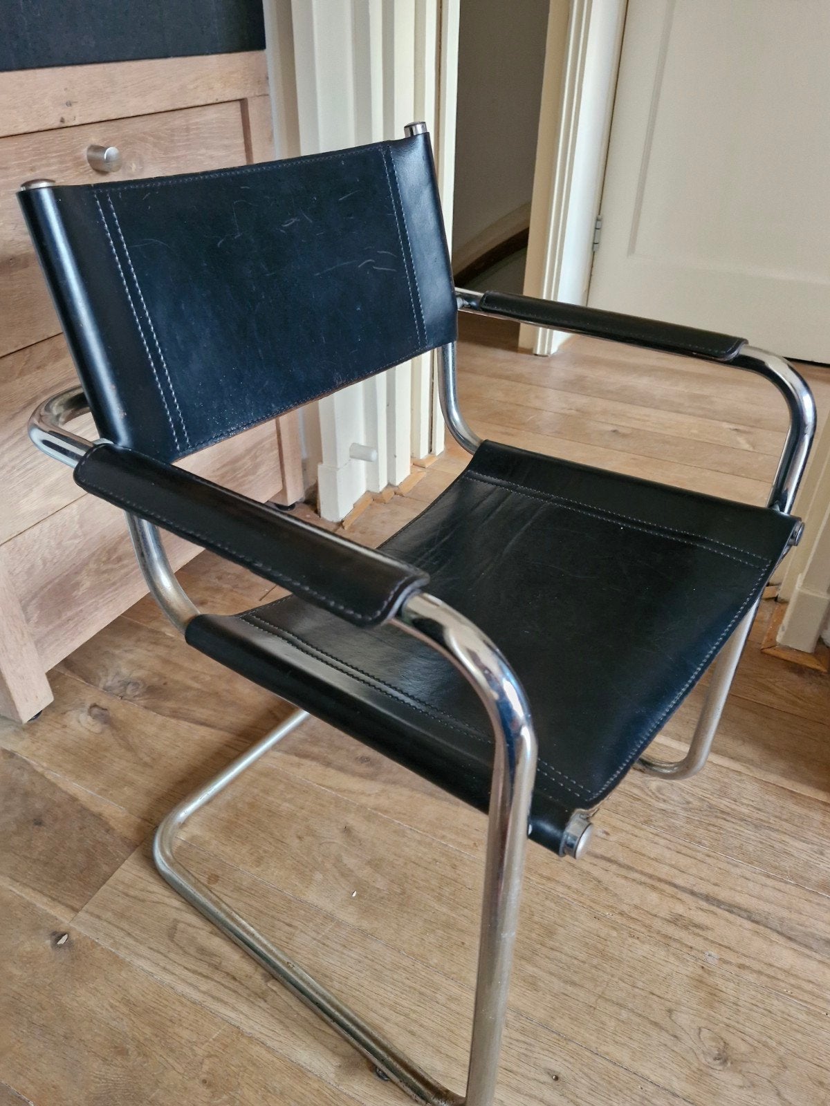 Vintage Bauhaus stijl stoel - zwart leer en chroom, Ophalen, Gebruikt, Zwart, Bauhaus, Vintage