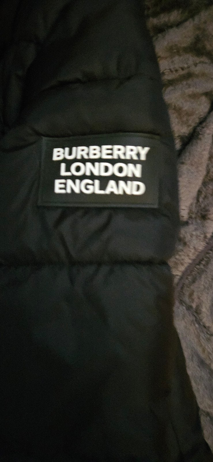 Foto 2 van Burberry London England Pufferjack met afneembare mouwen