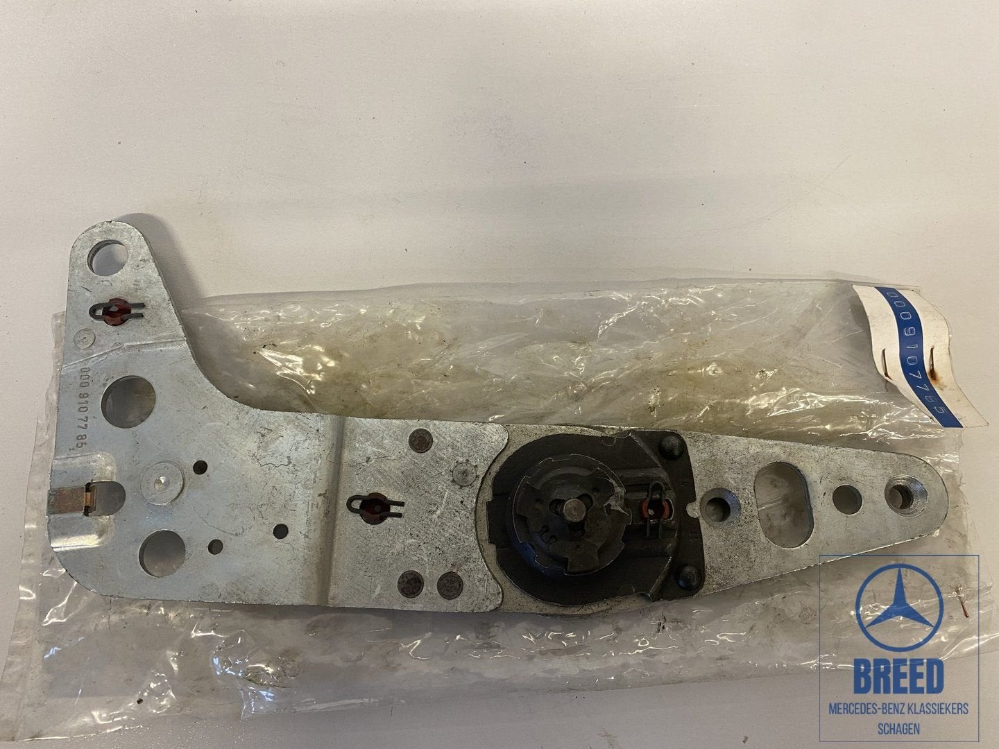 NOS scharnier stoelverstelling Mercedes-Benz R107 coupé SLC, Auto-onderdelen, Interieur en Bekleding, -, Nieuw, Ophalen of Verzenden
