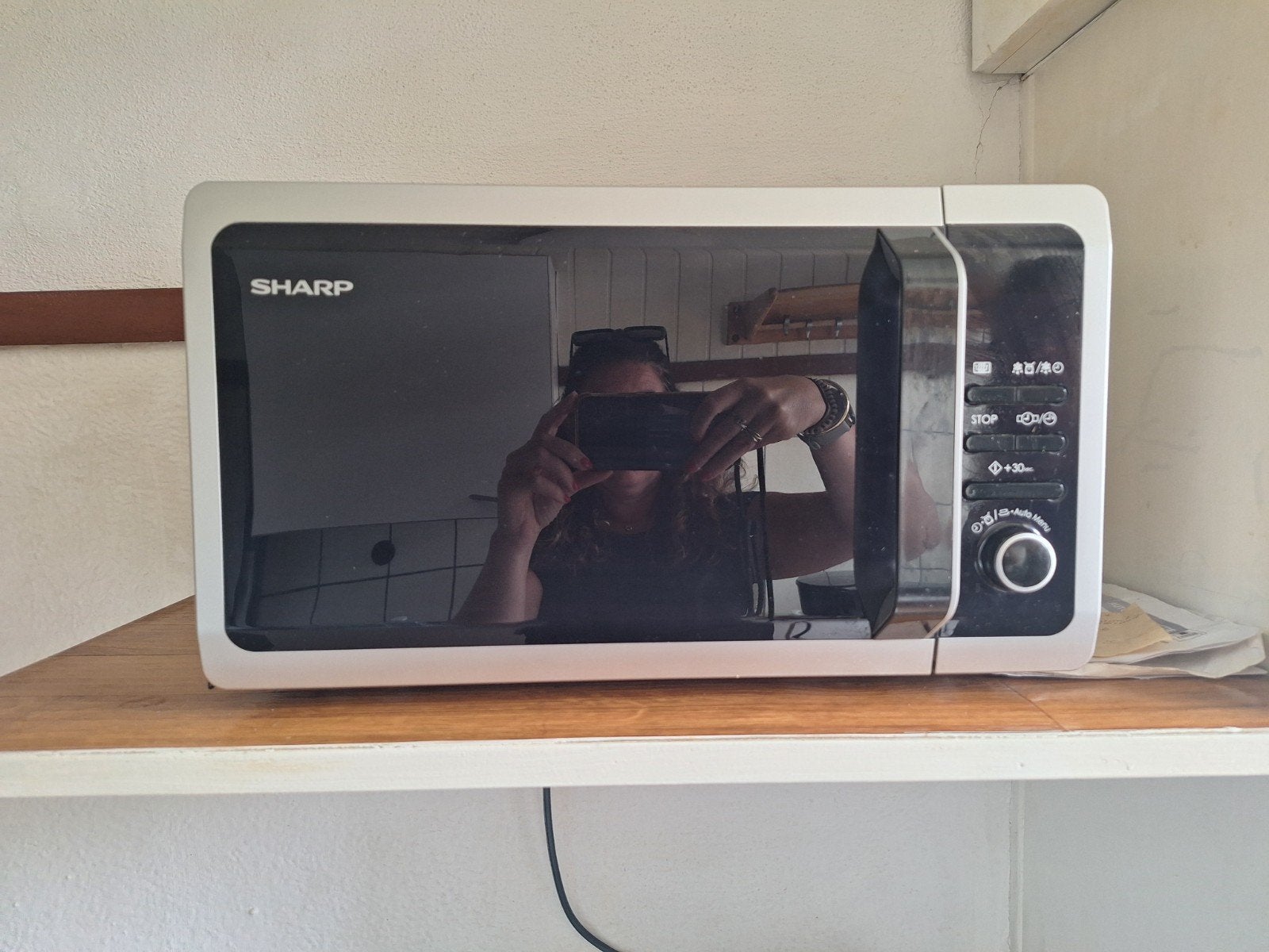 Sharp R-243S solo-magnetron zwart/zilver, Ophalen, Gebruikt, Minder dan 45 cm, Magnetron