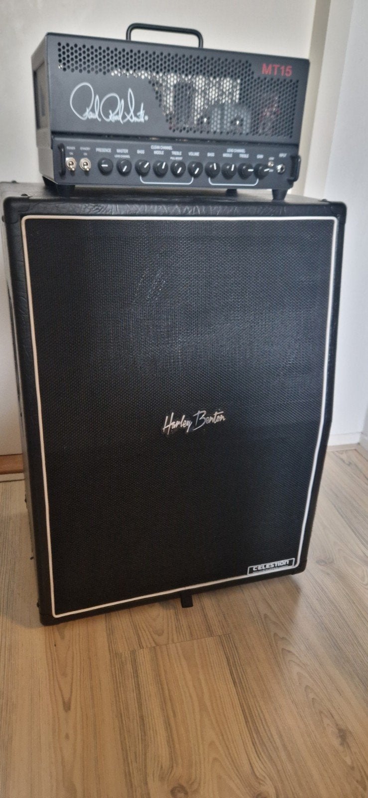 Harley Benton G212 Vertical met Celestion V30 speakers, Muziek en Instrumenten, Ophalen of Verzenden, Zo goed als nieuw