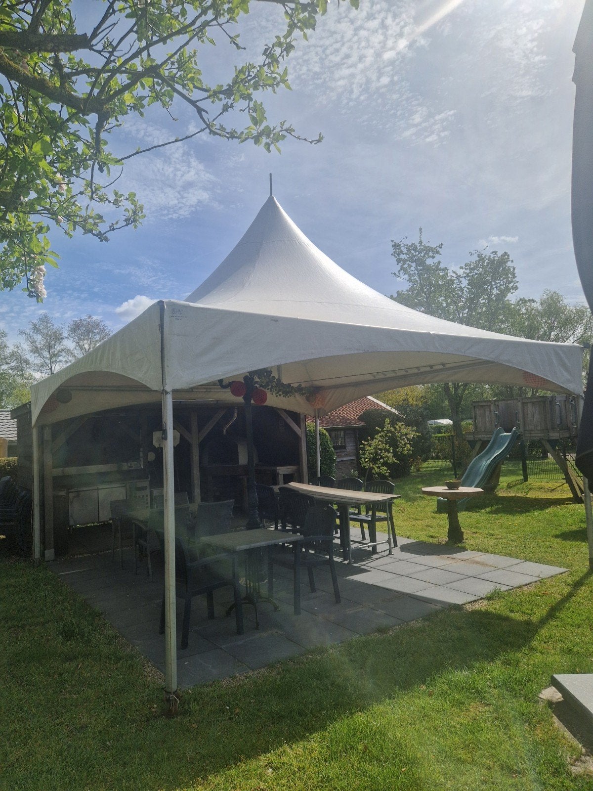 pagode partytent, Ophalen, Gebruikt, Pagodetent