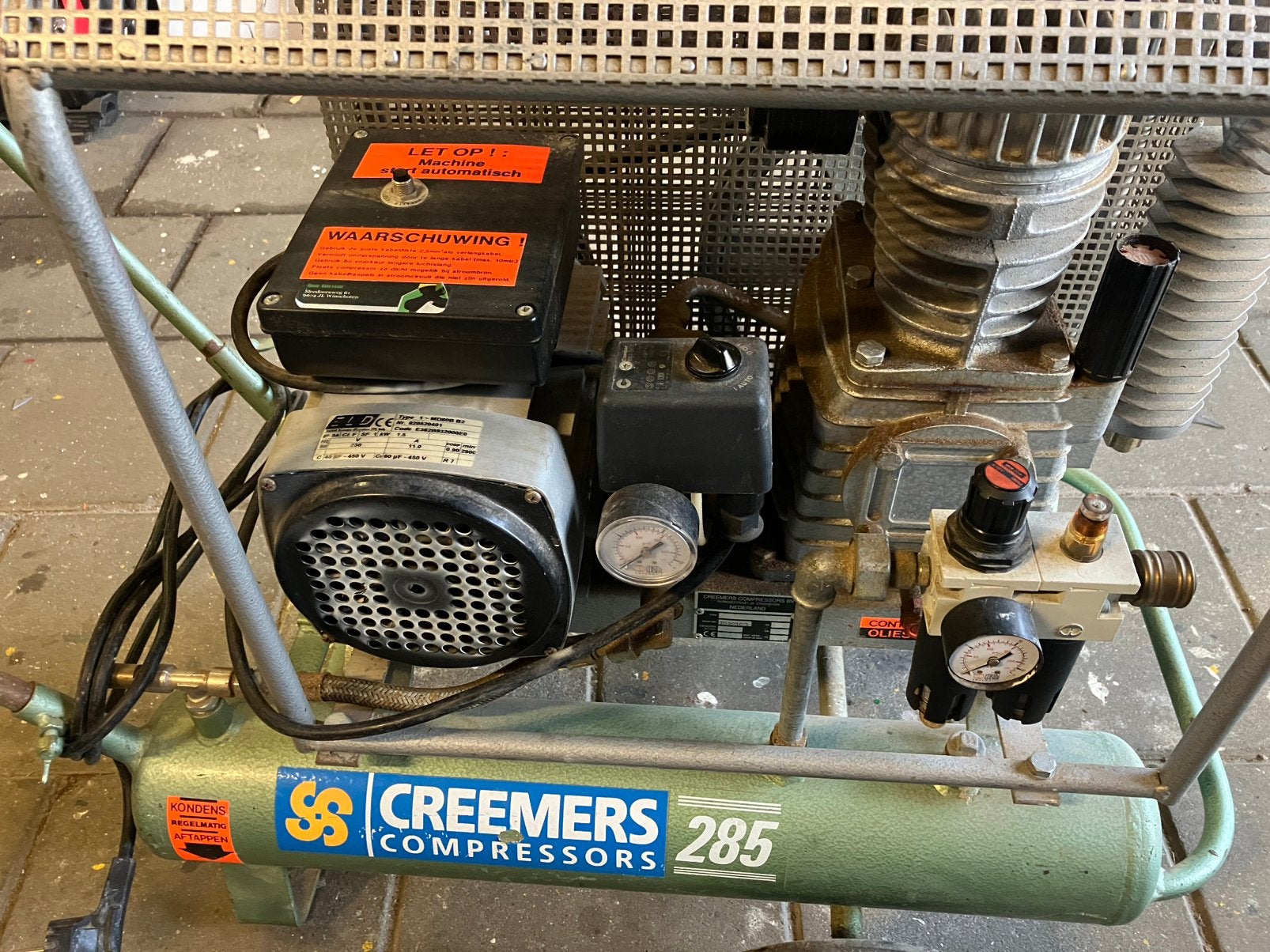 Te koop compressor creemers, Ophalen, Zo goed als nieuw, Minder dan 200 liter/min, Minder dan 25 liter