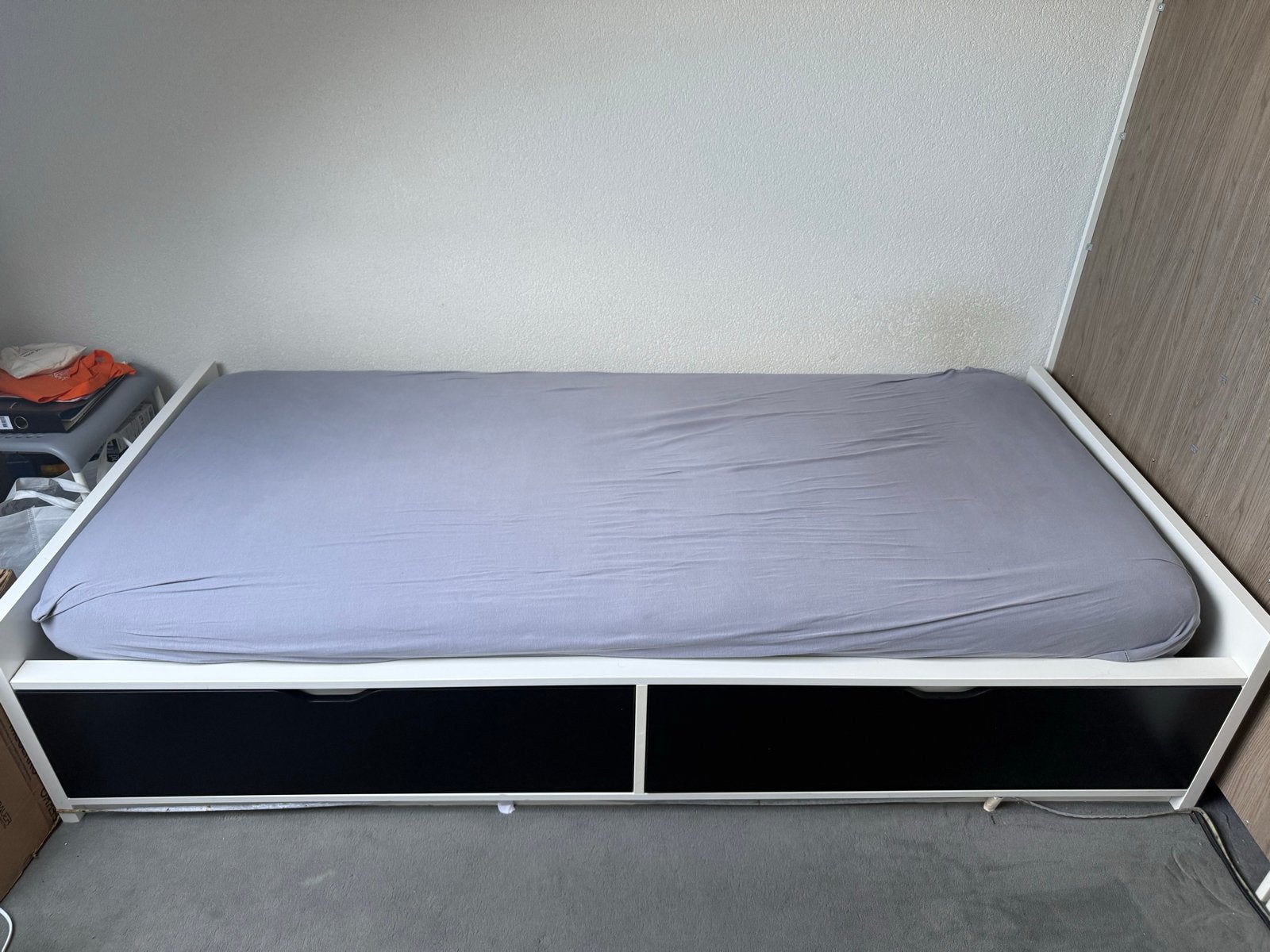 2x Ikea Flaxa eenpersoons bed met lades en matrassen, Ophalen, 90 cm, Eenpersoons, Wit