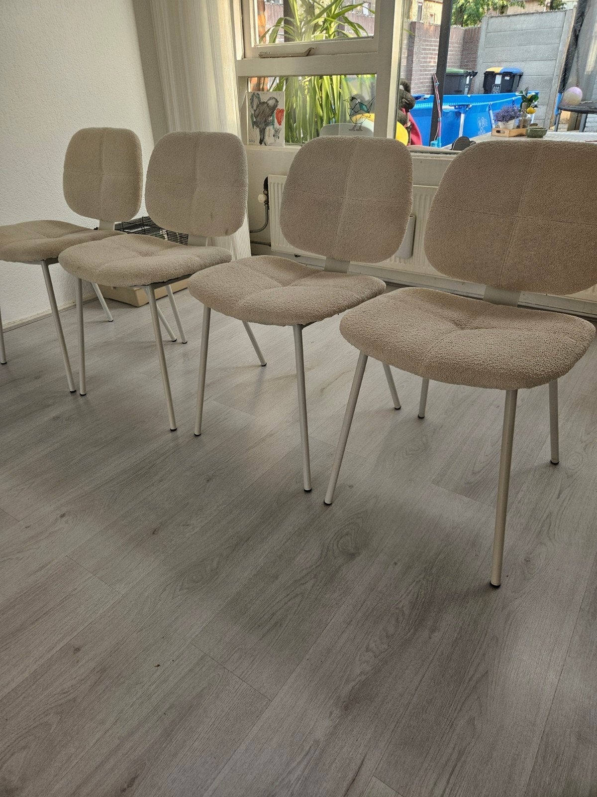 4 stevige eetkamerstoelen teddy stof creme, Huis en Inrichting, Stoelen, Ophalen, Gebruikt, Overige kleuren, Vier
