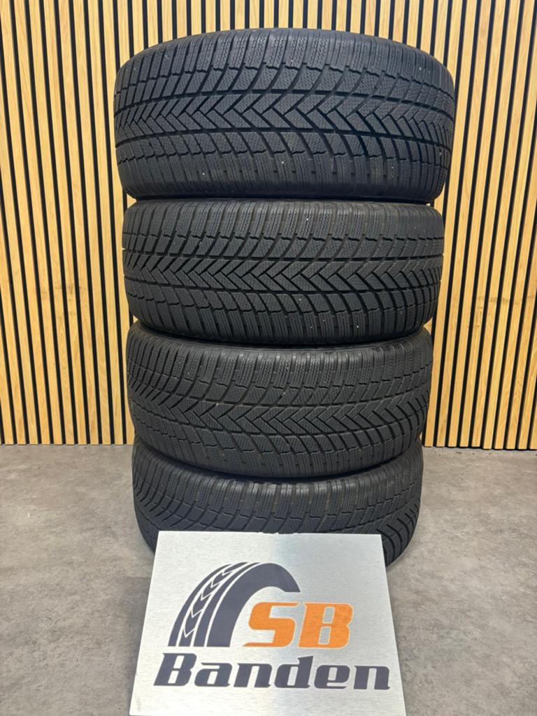4x Bridgestone 255/45 19 Winterbanden set 2024, Auto-onderdelen, Banden en Velgen, 19 inch, Gebruikt, 255 mm, 255/45 19