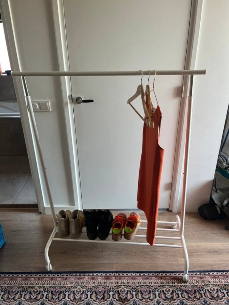 Kledingrek met wieltjes, Ophalen, Met wielen, Zo goed als nieuw