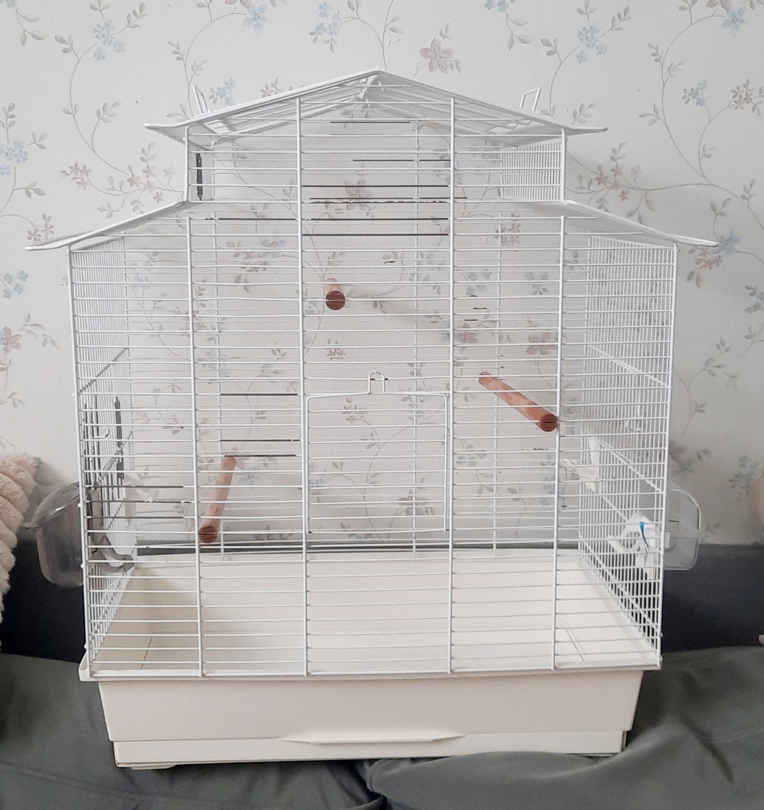 Witte vogelkooi voor parkiet, kanarie of valkparkiet, Dieren en Toebehoren, Vogels | Hokken en Kooien, Ophalen, Gebruikt, Metaal