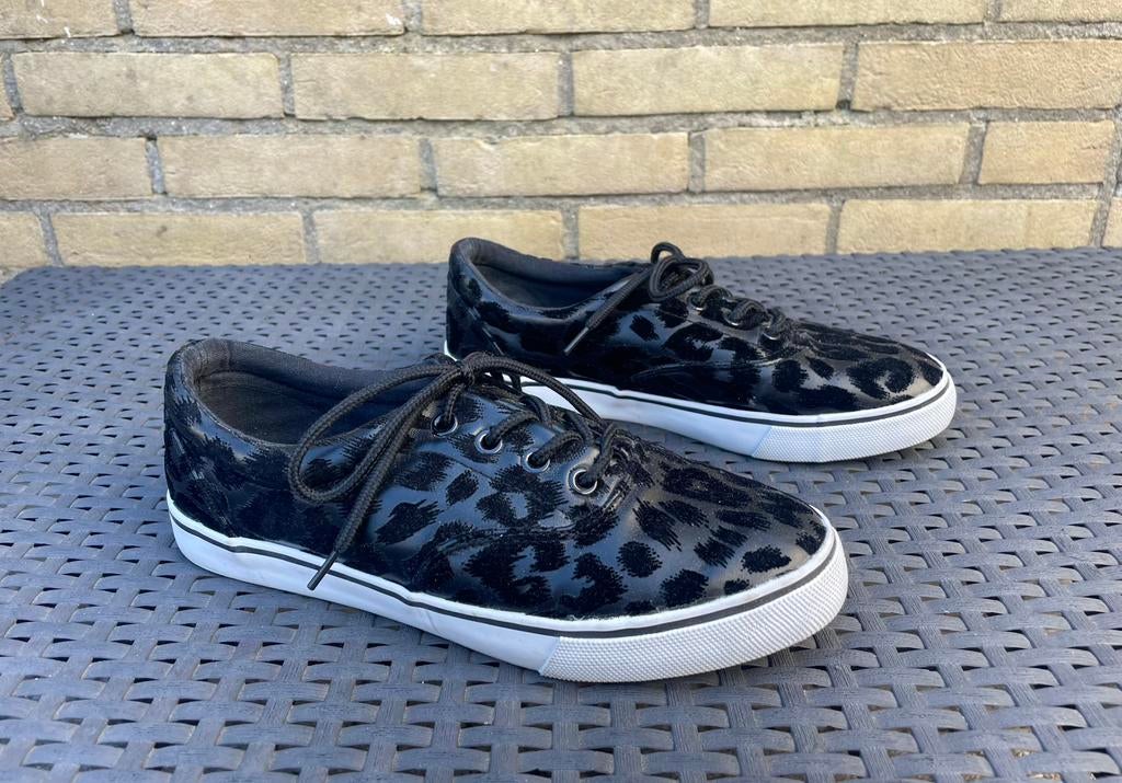 ZWARTE DAMESSCHOEN GYMPIES MAAT 38, Ophalen of Verzenden, Zo goed als nieuw, Zwart, Sneakers of Gympen