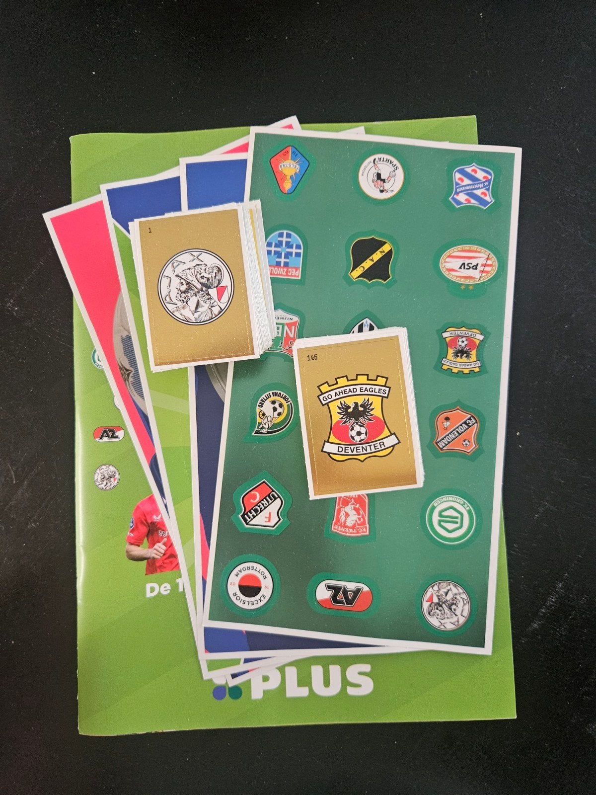 Complete Set van Plus Spaaractie Eredivise '25/'26, Verzamelen, Supermarktacties, Plus, Ophalen of Verzenden