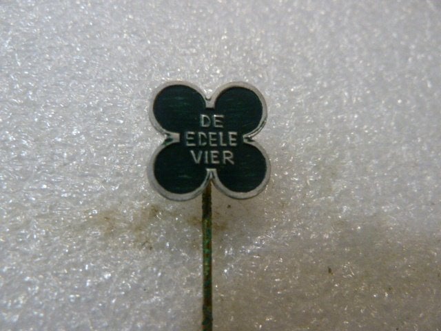Vintage Speldje 'De Edele Vier' Klavertje Vier, Ophalen of Verzenden, Gebruikt, Overige onderwerpen, Speldje of Pin