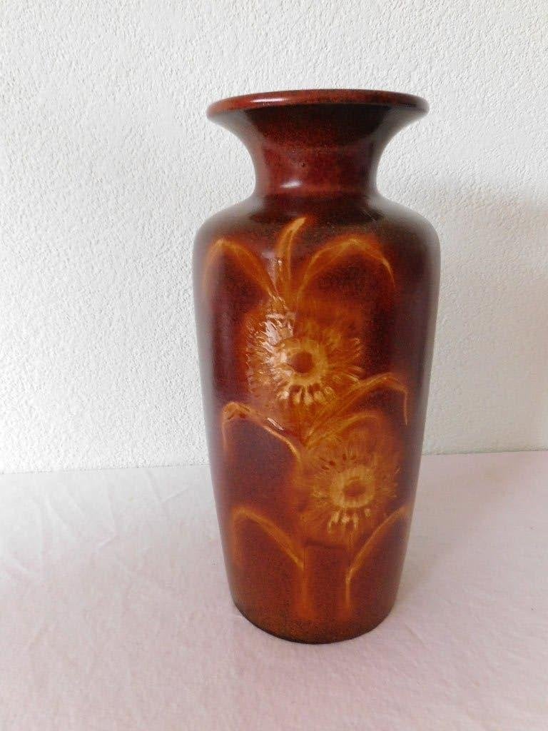 Vintage W. Germany vaas, bruin met zonnebloemen, genummerd 2, Gebruikt, Overige kleuren, Aardewerk of Porselein, Ophalen of Verzenden