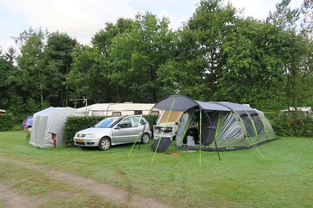 Outwell Tent - Roswell 6A-tunneltent met opblaasbare tubes, Ophalen, Zo goed als nieuw, Tot en met 6