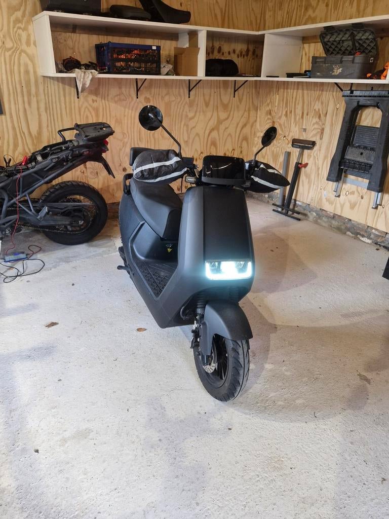 La Souris L1e-B elektrische scooter, inruil van goed e-step, Ophalen