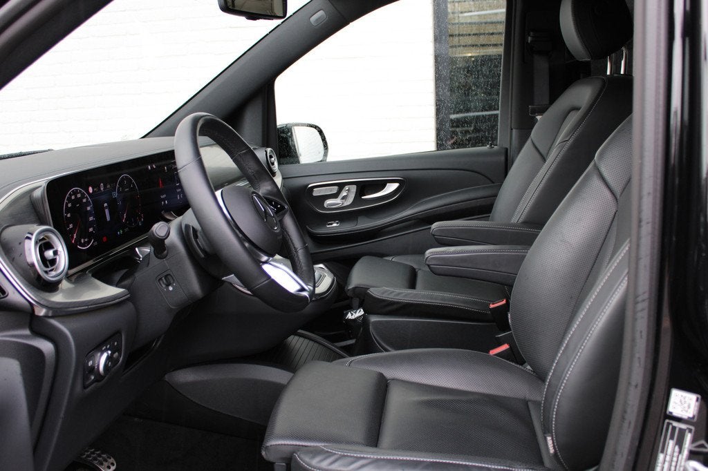Mercedes-Benz V-Klasse 300d / AMG / Exclusive / 6-Pers / INC, Auto's, Mercedes-Benz, Automaat, Achterwielaandrijving, Met garantie (alle)