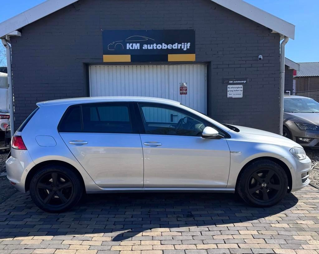 Volkswagen GOLF 1.4 TSI Highline, Voorwielaandrijving, Euro 5, Gebruikt, 4 cilinders