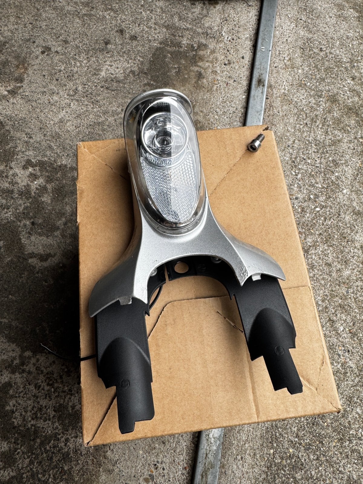 Prima Led koplamp voor o.a. Batavus Padova en Easy, Ophalen of Verzenden, Zo goed als nieuw, Accu, Achterlicht