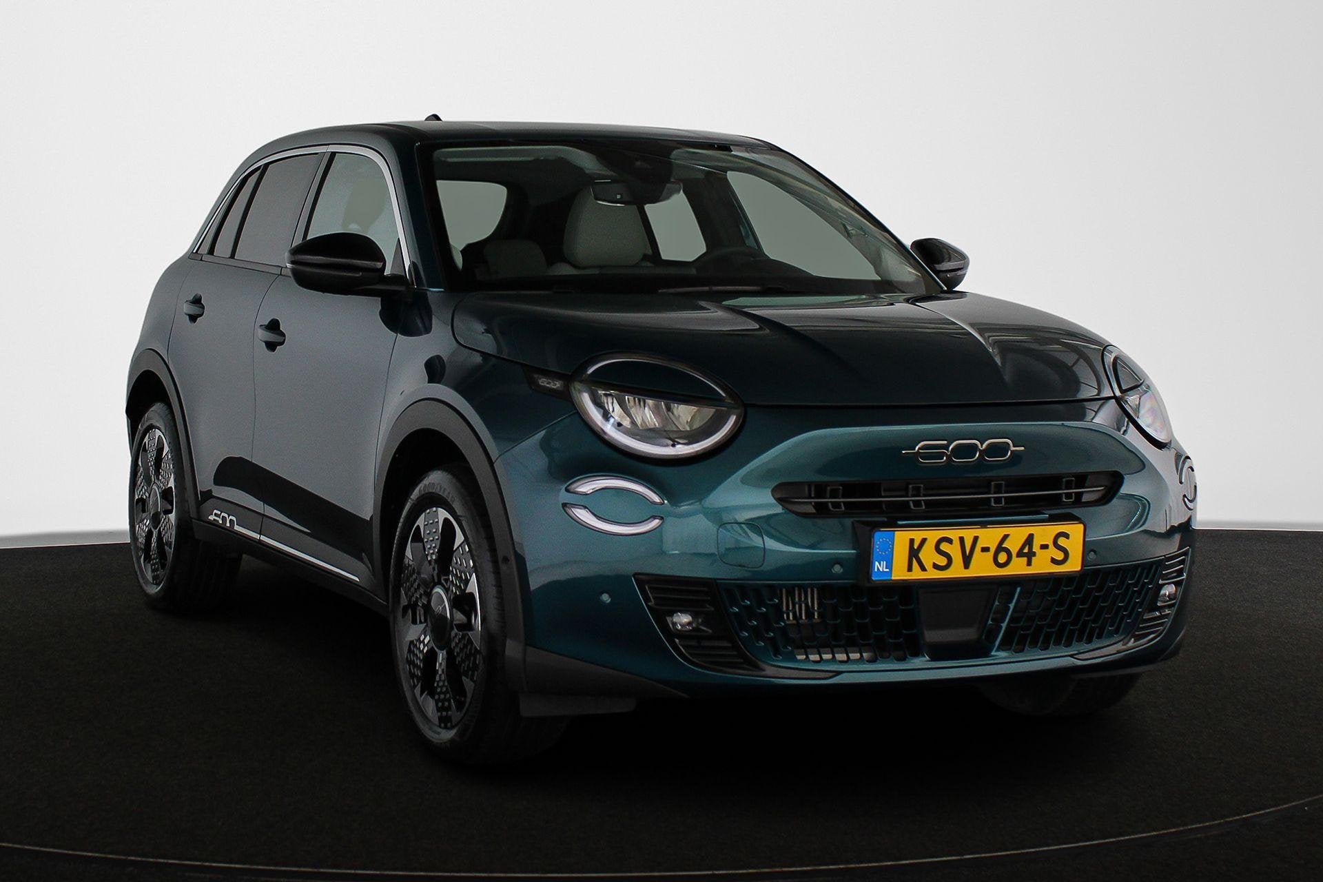 Fiat 600 1.2 Hybrid La Prima Leder Stoelverwarming Massage K, Auto's, Gebruikt, Euro 6, 1199 cc, Blauw