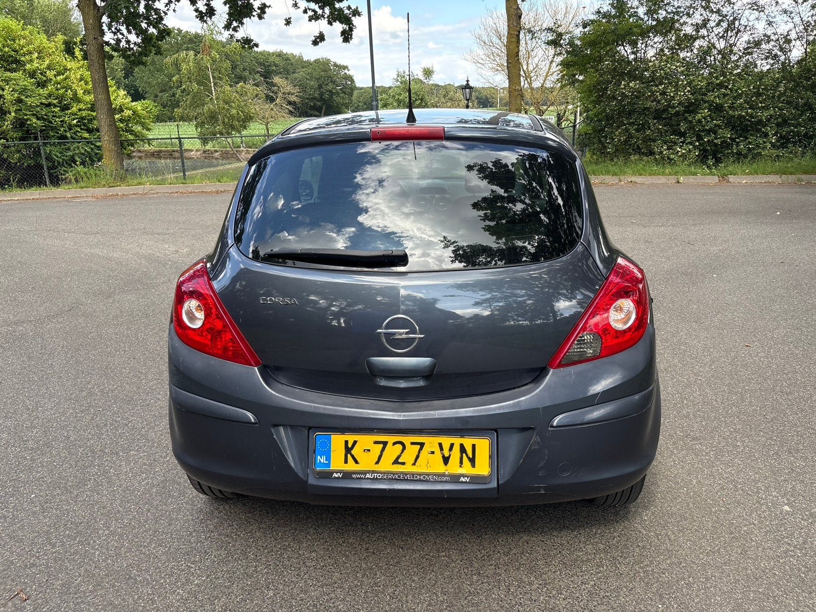 Foto 9 van Opel Corsa 1.2 Ecoflex 51KW 3D 2010 Grijs