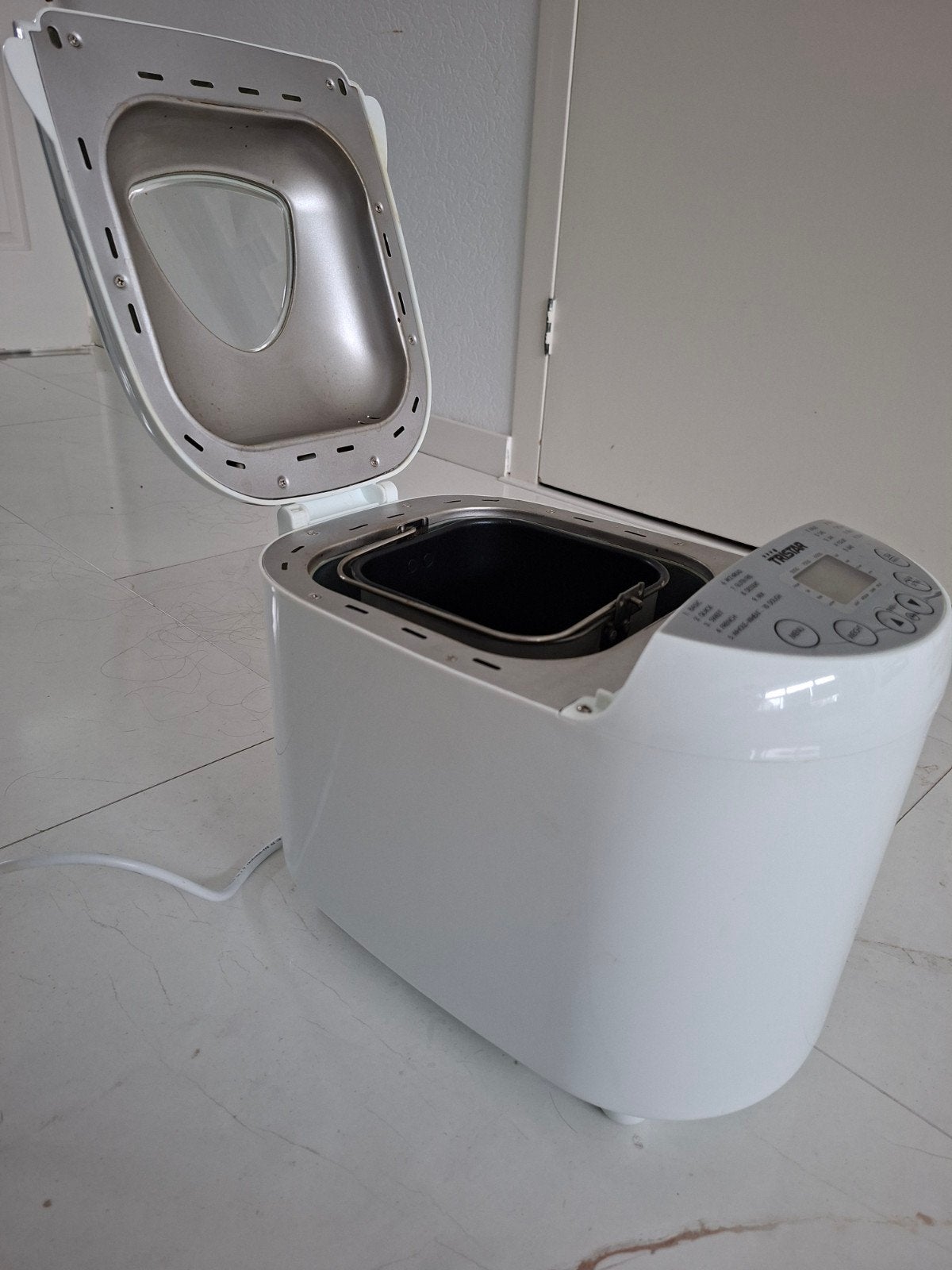 Tristar Broodbakmachine - Wit - Zo goed als nieuw, Kijkvenster, 800 tot 1200 gram deeg, Zo goed als nieuw, Ophalen