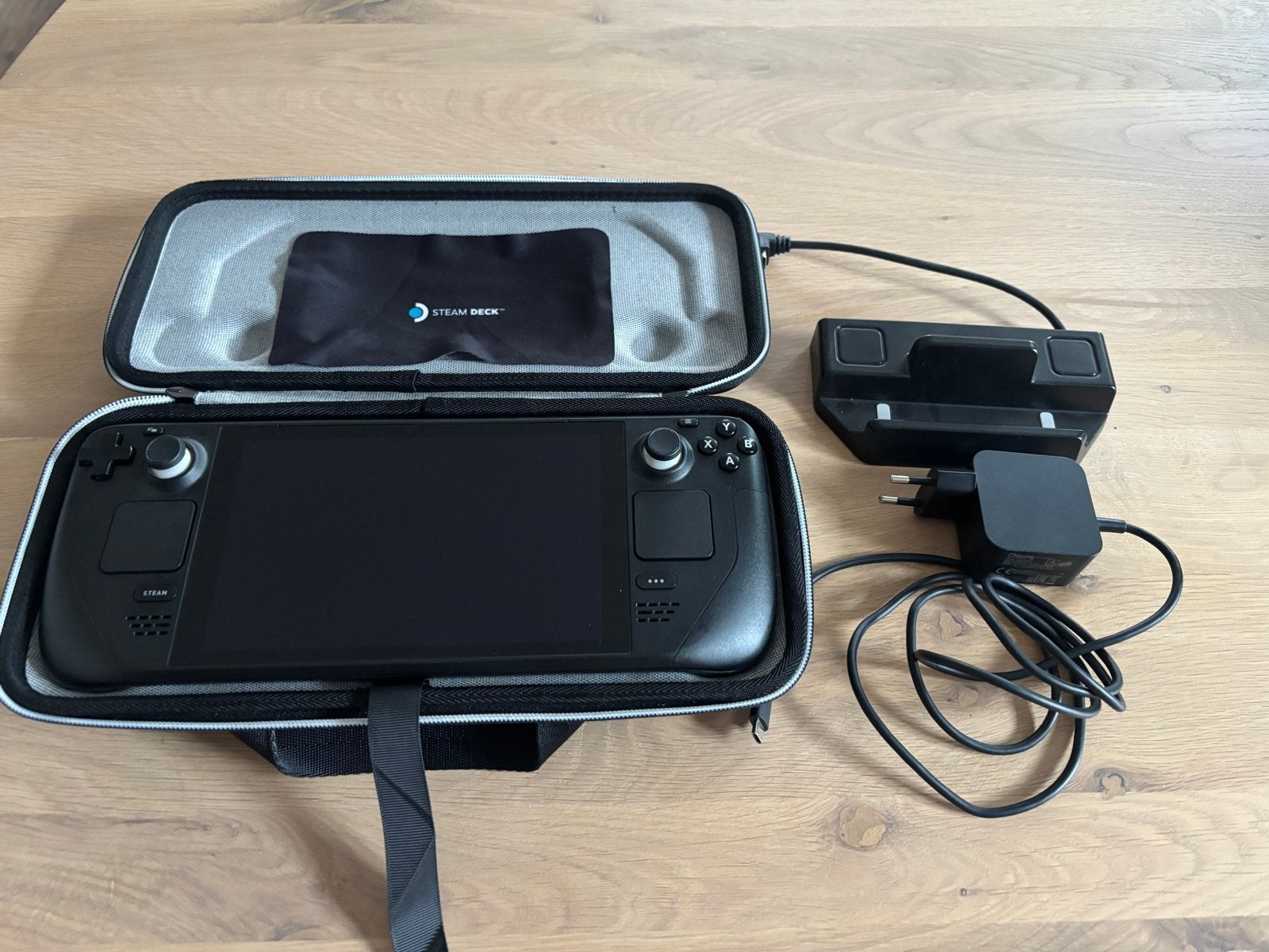Steam Deck LCD 512GB met Docking Station