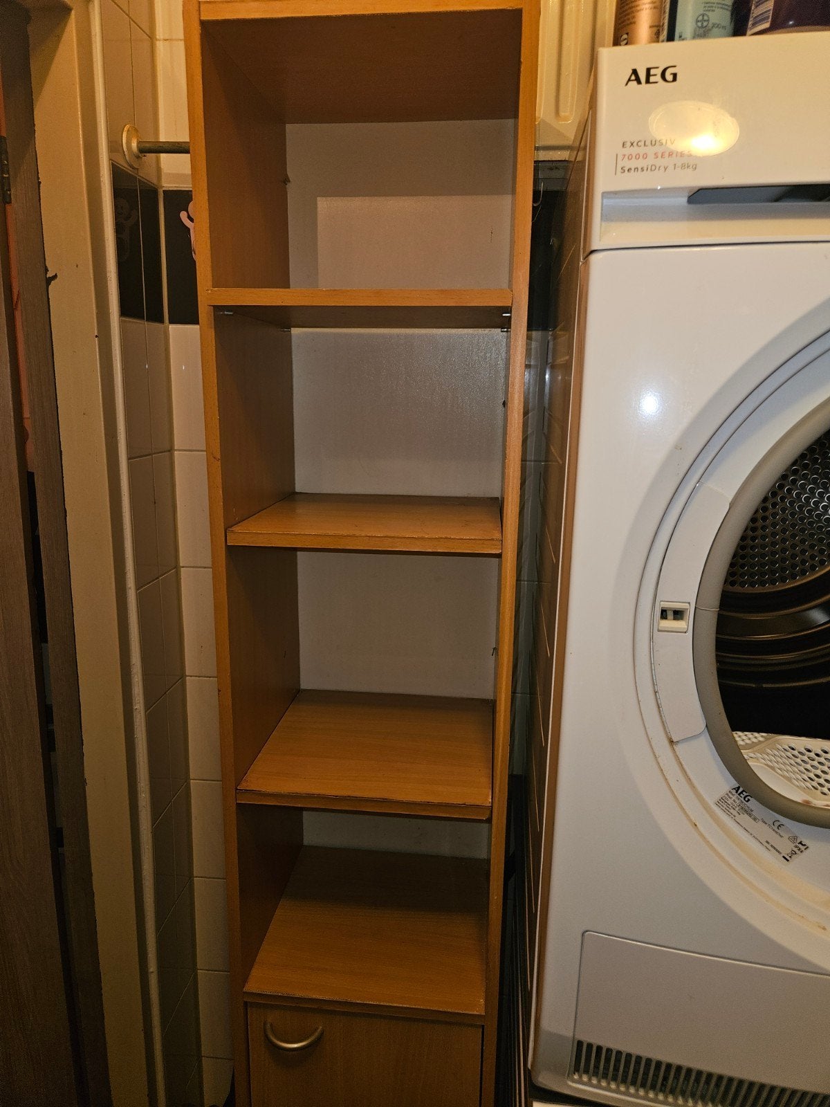 GRATISSSS BADKAMERKAST!!!!!, Ophalen, (Half)hoge kast, Minder dan 50 cm, 150 tot 200 cm