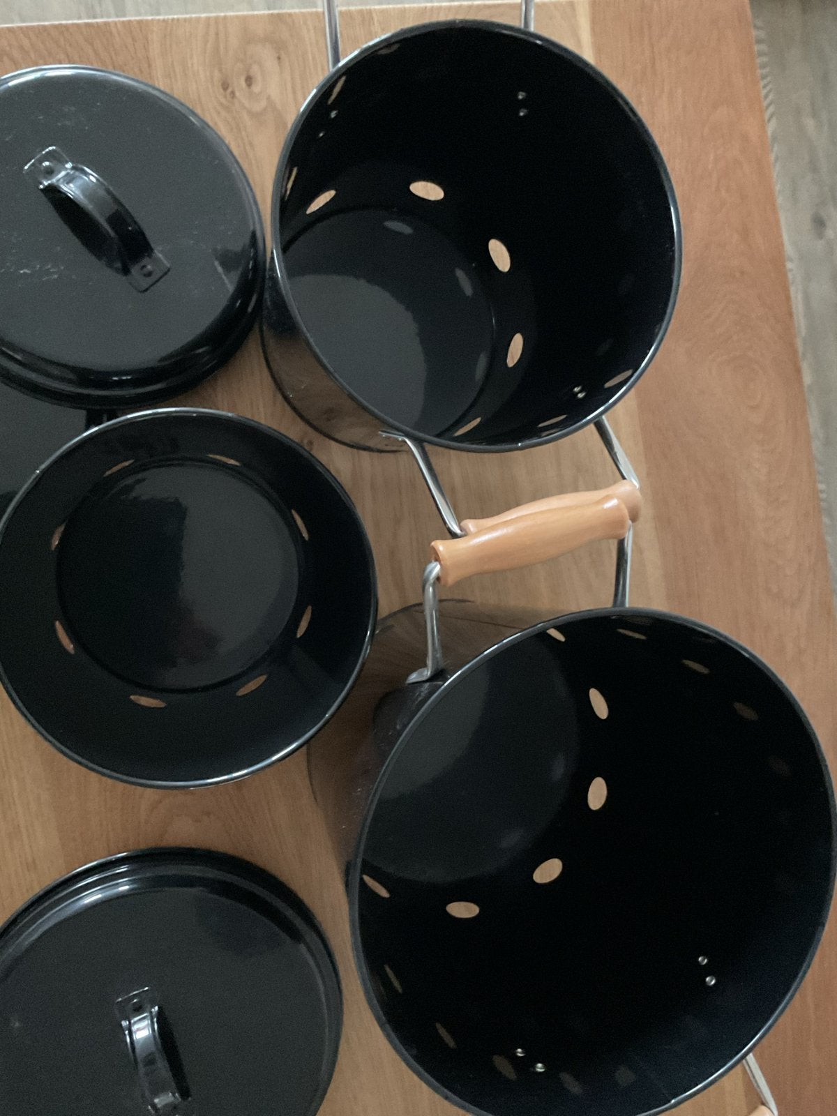 Set van 3 zwarte voorraadblikken voor aardappelen, uien, kno, Ophalen of Verzenden, Zo goed als nieuw, Overige, Overige merken