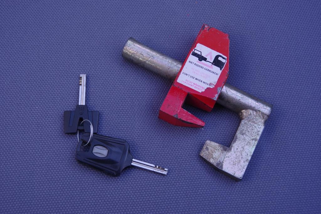 slot aanhangwagen, Ophalen of Verzenden, Gebruikt