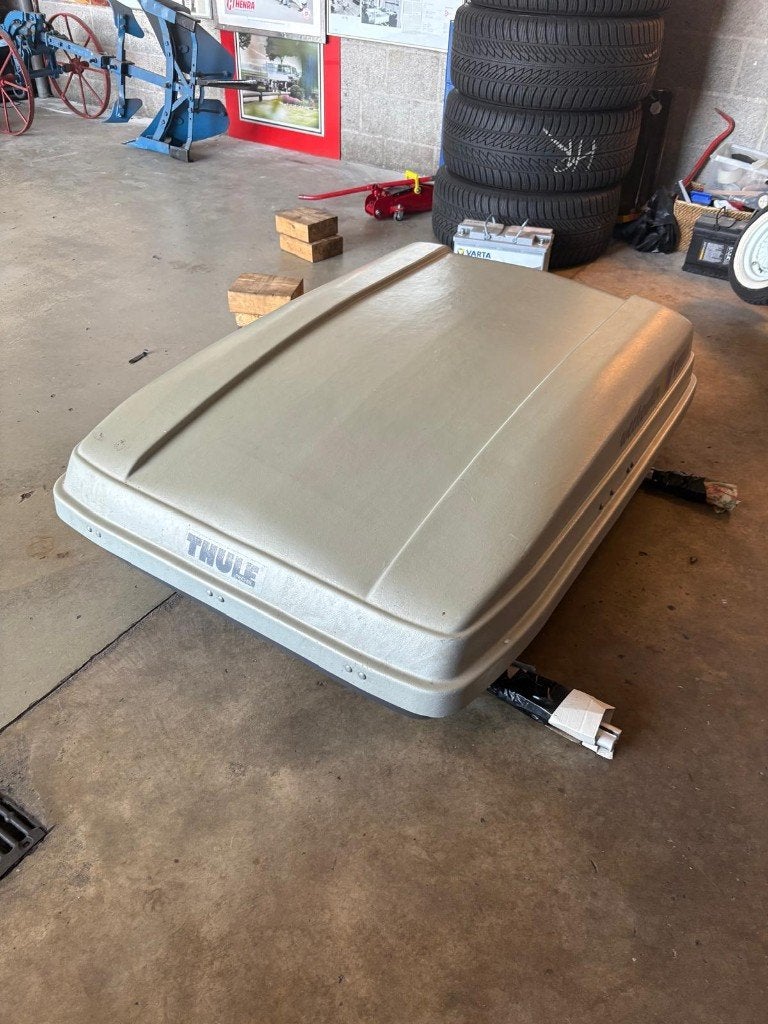 Thule Dakkoffer 90 x 130 cm, Ophalen, Zo goed als nieuw