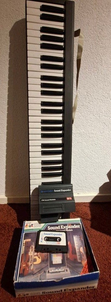 Commodore Sound Expander FM Sound Module SFX met keyboard, Computers en Software, Ophalen, Overige merken