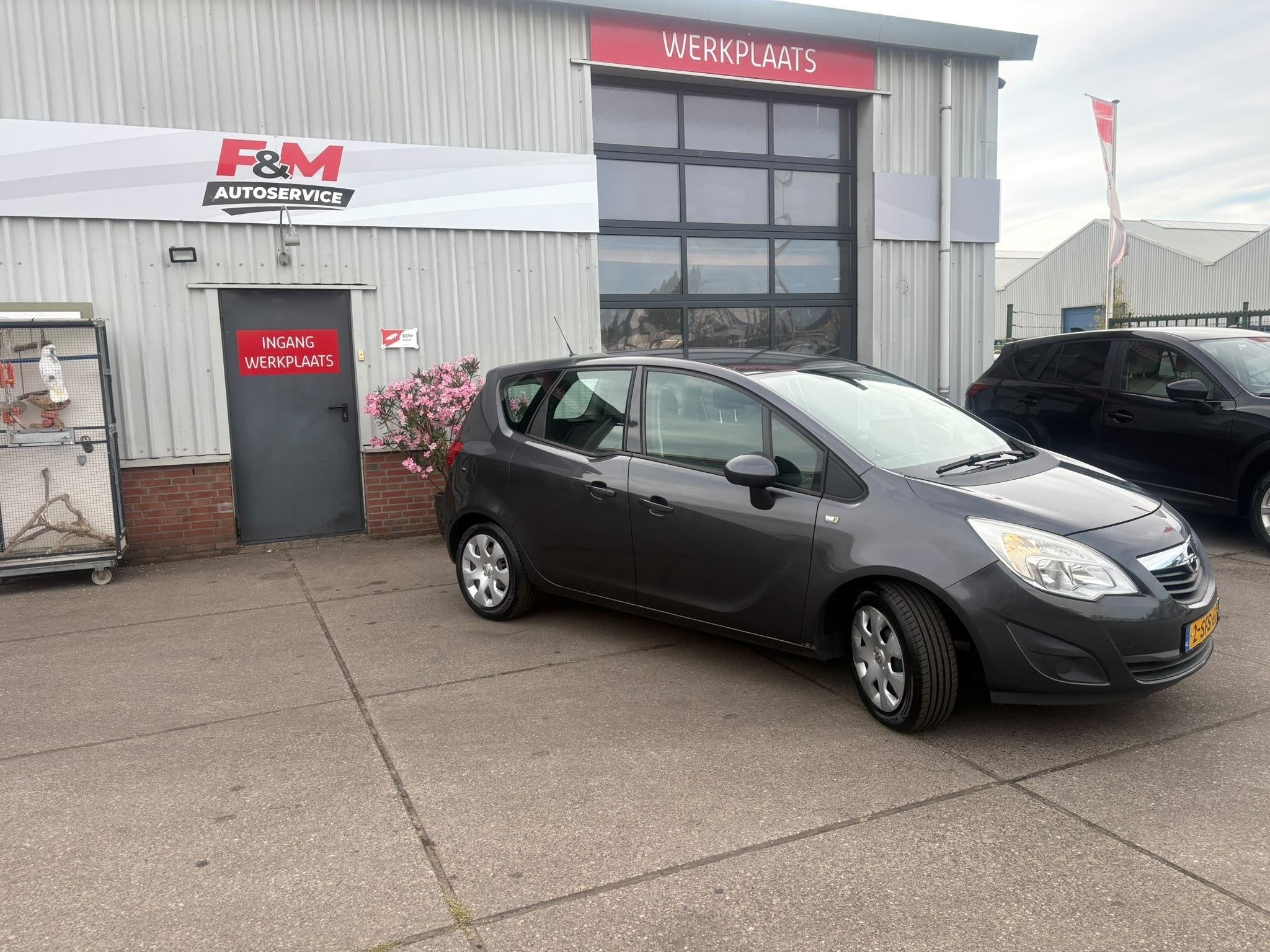 Opel Meriva 1.4 Turbo Edition Airco, cruise, trekhaak, Auto's, Voorwielaandrijving, Euro 5, Stof, Gebruikt