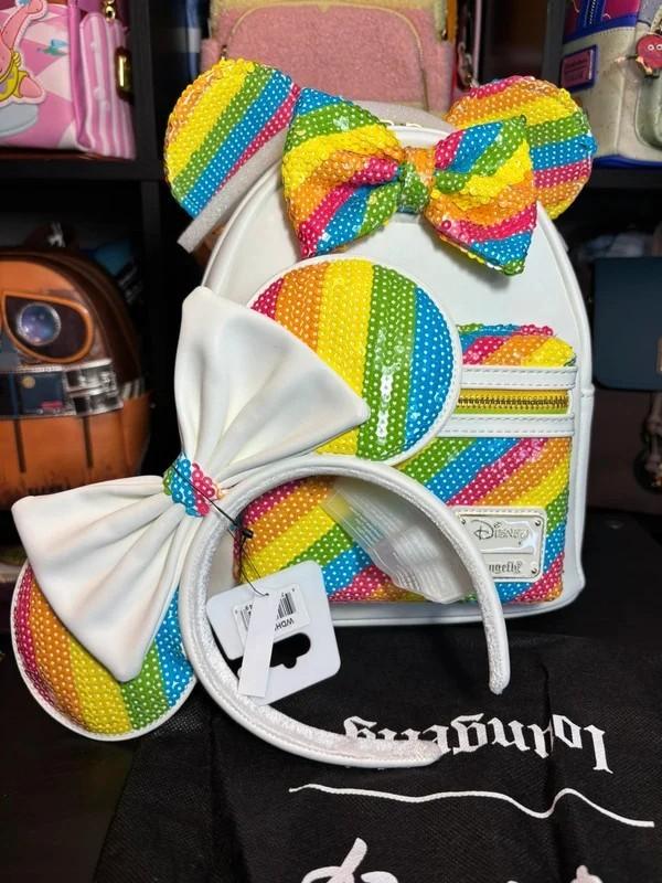 Loungefly Disney Minnie Rainbow backpack + Minnie ears, Ophalen of Verzenden, Mickey Mouse, Nieuw, Tas, Koffer of Zak