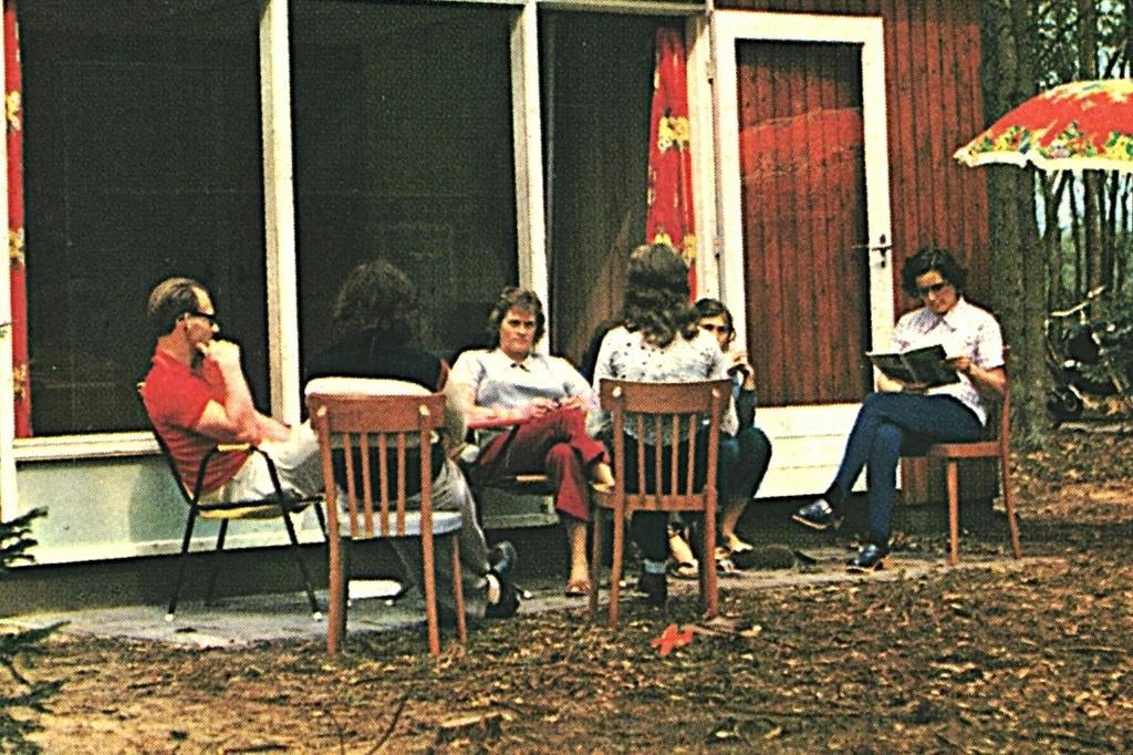 802570 Ees Borger Dr 1974 Bungalow Land van Bartje Gelopen, Ophalen of Verzenden, 1960 tot 1980, Gelopen, Drenthe