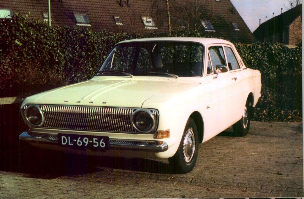 Ford Taunus 12M LC 1969, Voorwielaandrijving, 15 km/l, 4 cilinders, Wit