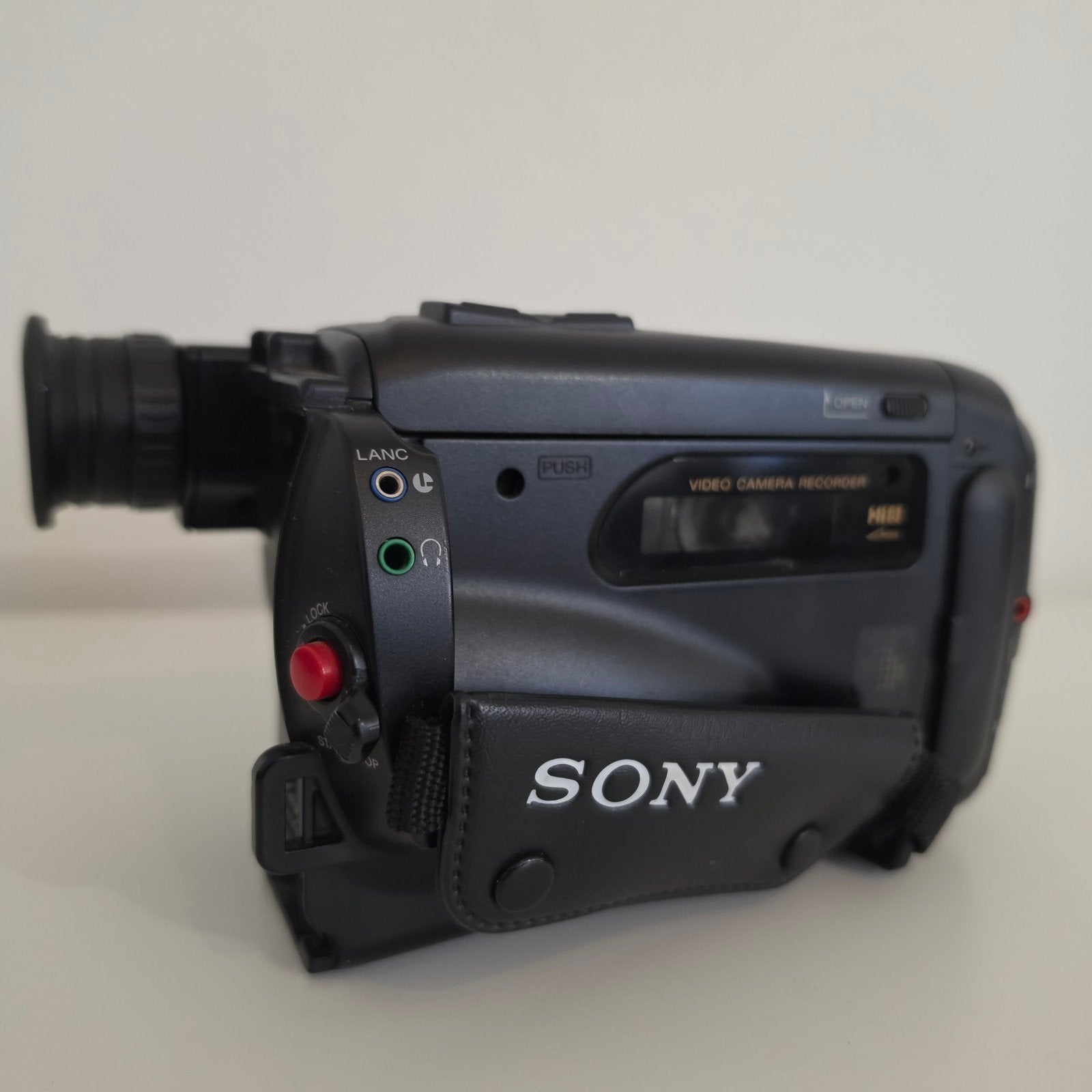 Partij 3x Camcorder Sony & JVC + Laders + Tassen (Defect), Ophalen of Verzenden, 8mm, Camera