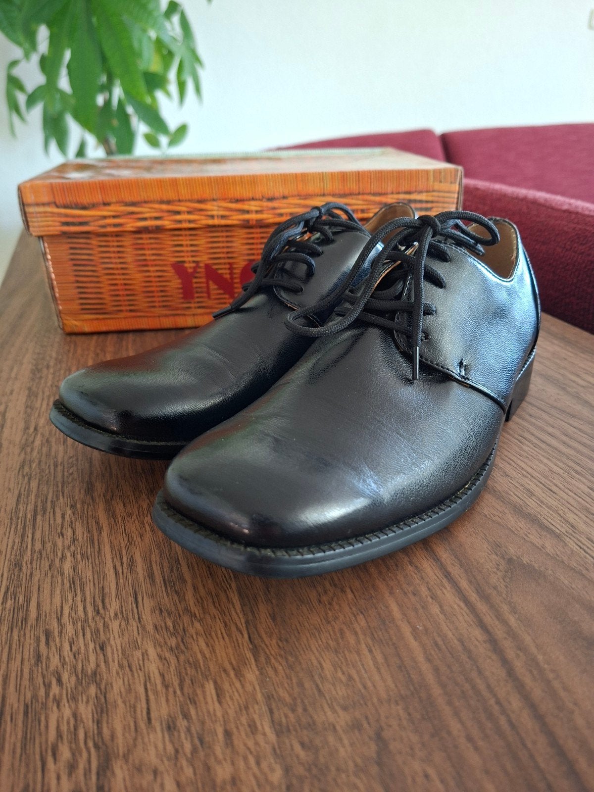 Nette zwarte veterschoenen - YNOVA, Zwart, Ophalen of Verzenden, Zo goed als nieuw, YNOVA