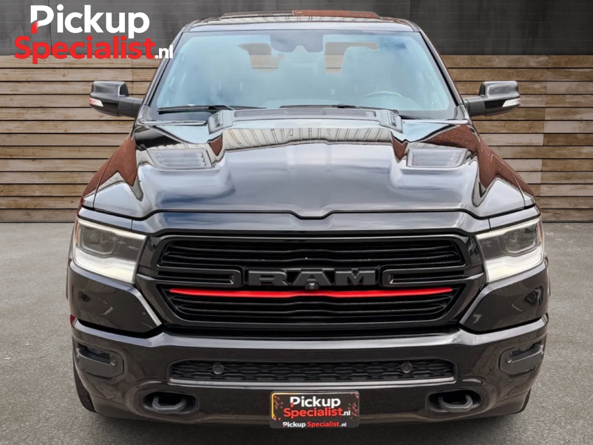 Ram Ram 1500 5.7 V8 hemi , LUCHTVERING , PANO DEALER ONDERHO, Auto's, Dealer onderhouden, Automatische klimaatregeling, Zwart
