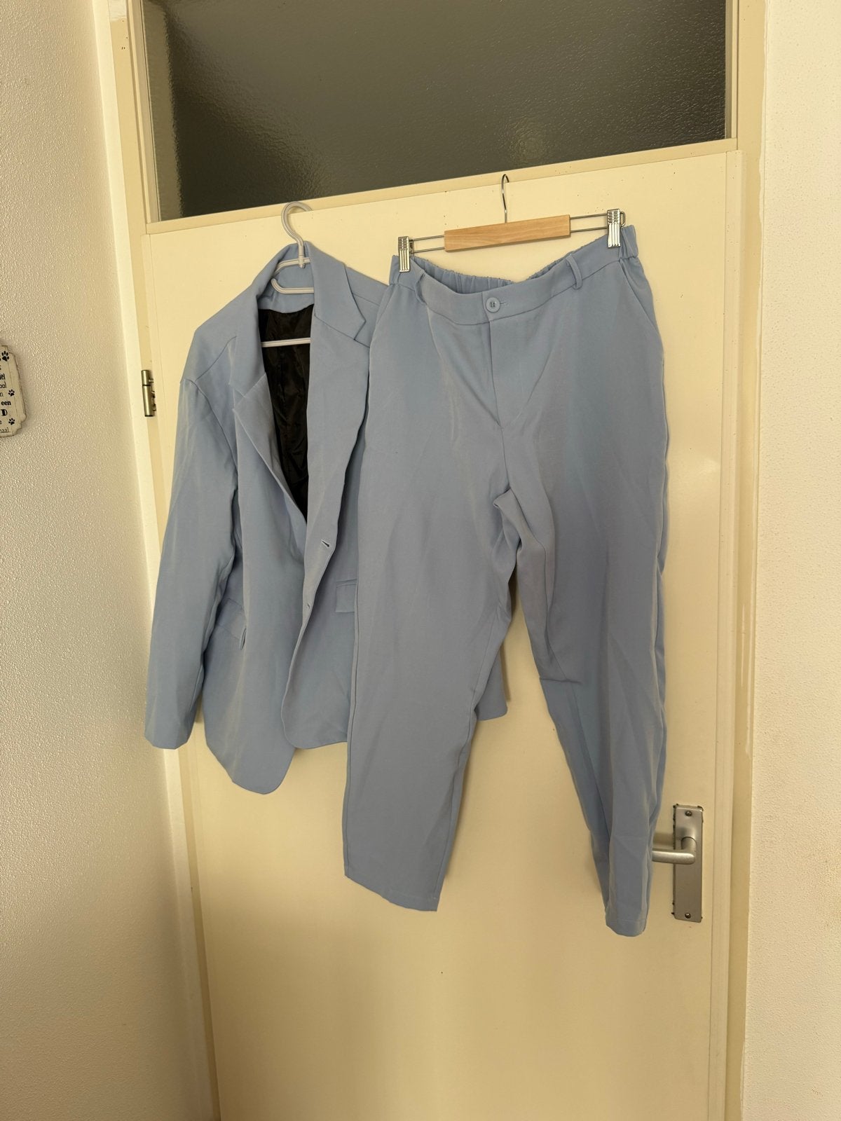 Manfinity lichtblauw pak - blazer en broek, Ophalen, Zo goed als nieuw, Maat 52/54 (L), Blauw