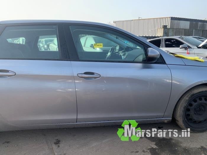 Portier 4Deurs rechts-voor van een Peugeot 308