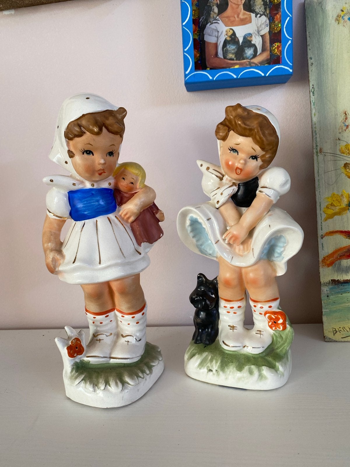 Vintage brocante beeldjes: Meisjes Hollandse klederdracht, Ophalen, Gebruikt