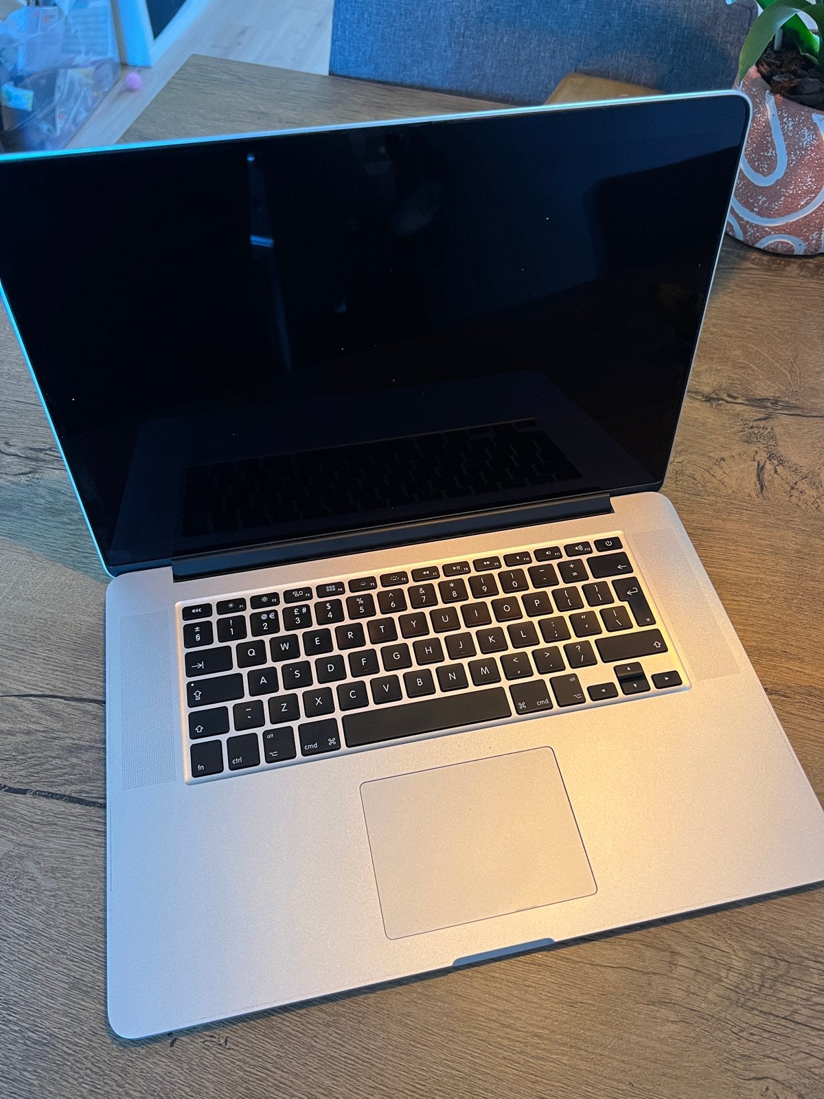 MacBook Pro 15 inch mid 2015 - (DEFECT), met nieuwe accu., Computers en Software, Apple Macbooks, MacBook Pro, 1 TB of meer, Ophalen of Verzenden