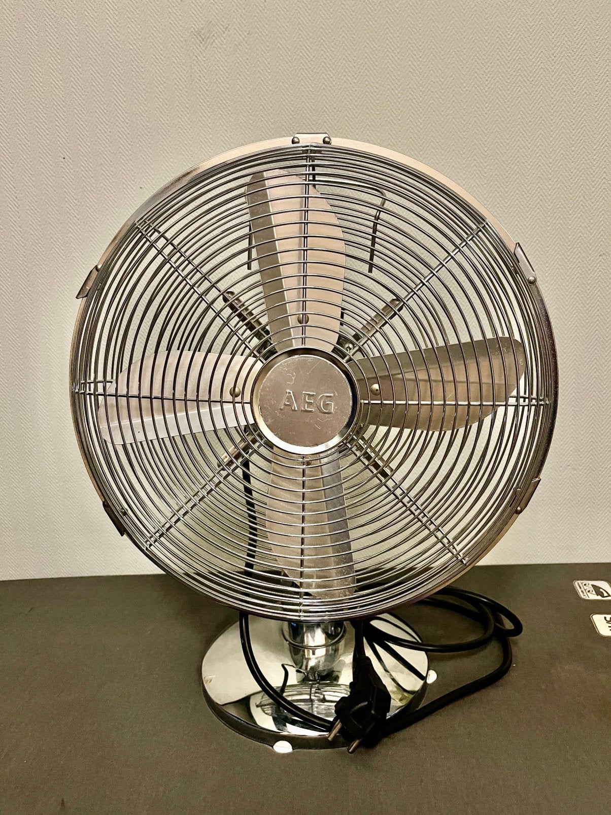 AEG Tafelventilator - Stijlvol en Krachtig, Ophalen of Verzenden, Zo goed als nieuw, Tafelventilator
