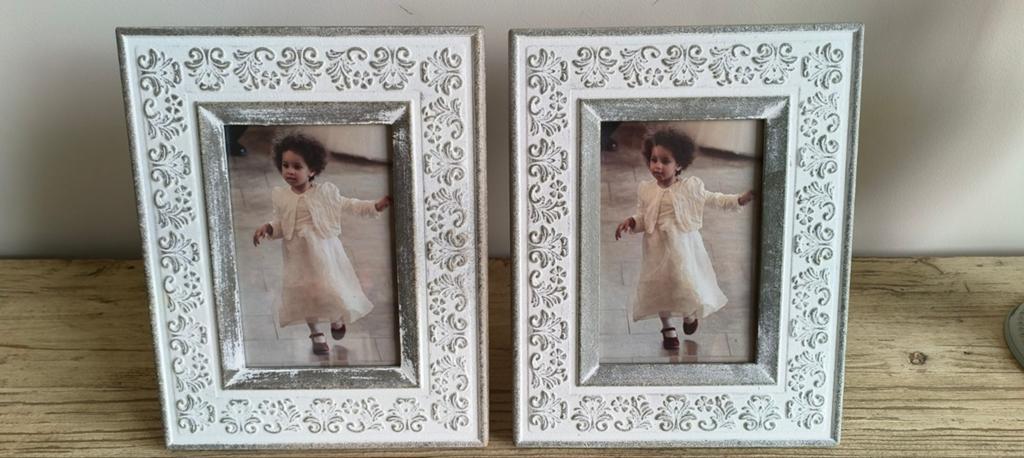 Set van 2 Landelijke Fotolijsten - Wit/grijs, Ophalen of Verzenden, Zo goed als nieuw, Hout