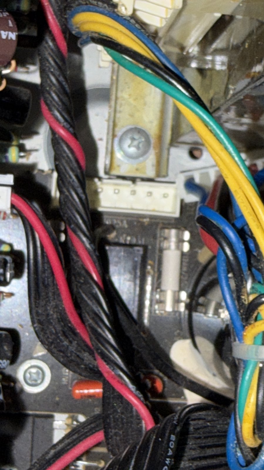 Ik ben na iemand op zoek die reparatie vericht in versterker, Computers en Software, Moederborden, Ophalen, Zo goed als nieuw