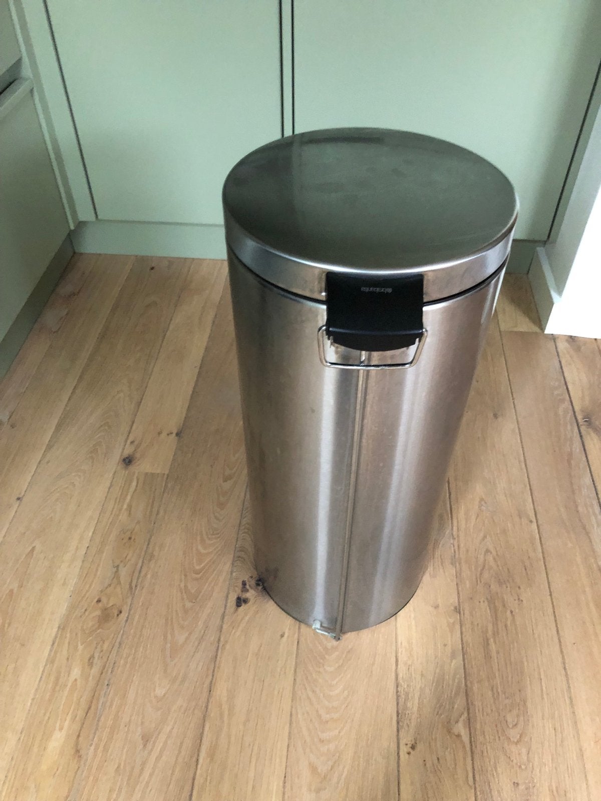 Brabantia pedaalemmer 23-30L RVS, Huis en Inrichting, Woonaccessoires | Prullenbakken, Gebruikt, Met pedaal, Ophalen of Verzenden
