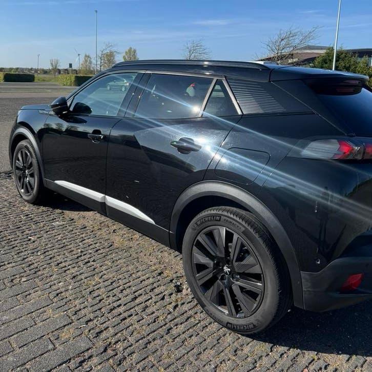 Foto 8 van Peugeot 2008 1.2 Puretech GT