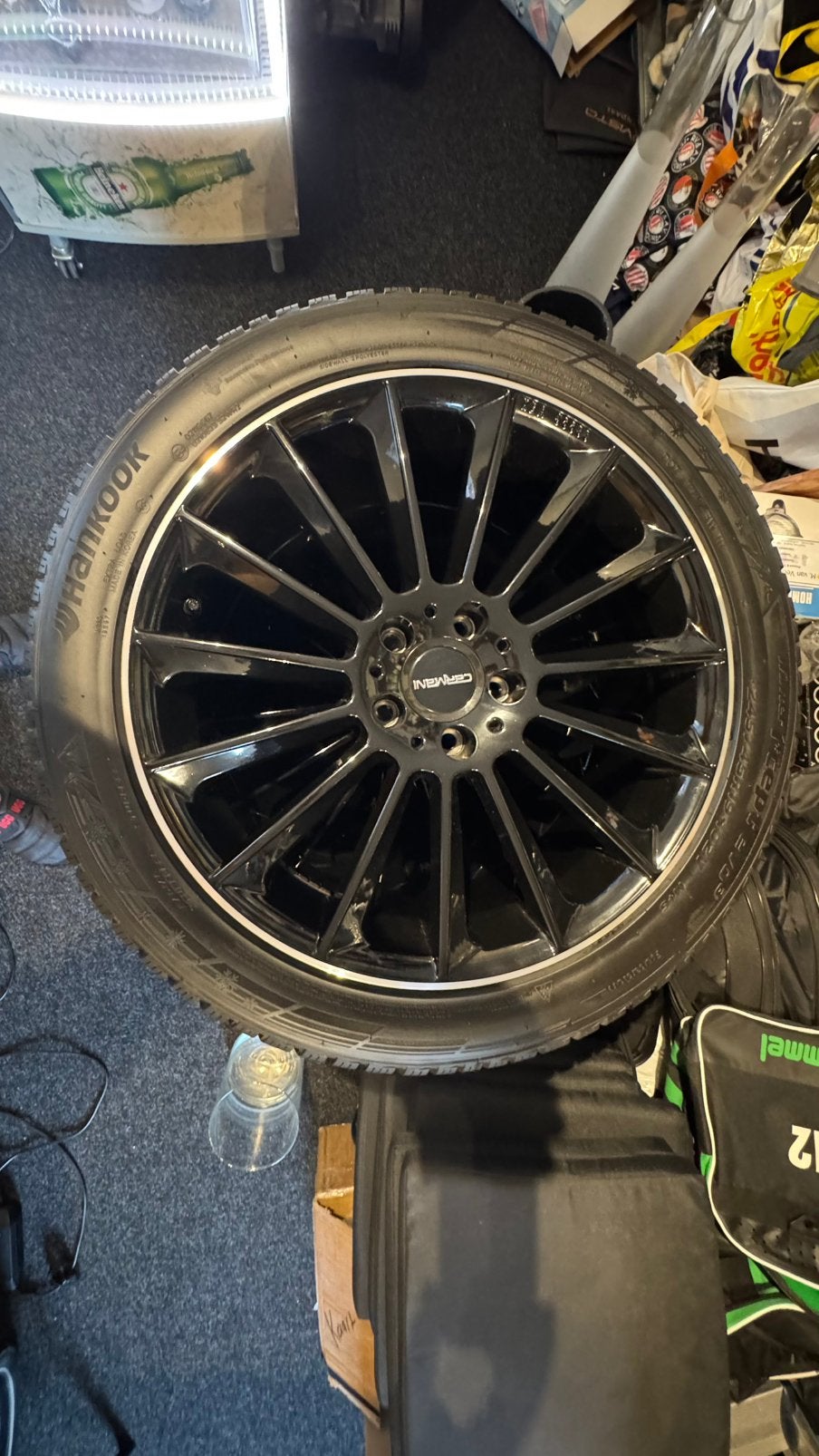 Foto 21 van Mini Countryman U25 Hankook winterset 245/45R19 Als Nieuw!!!