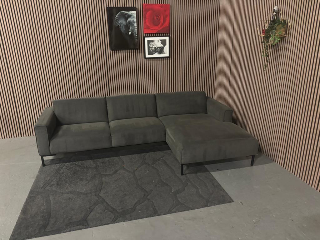GRATIS LEVERING Montel Loungebank 300x170 GEREINIGD, Huis en Inrichting, Banken | Bankstellen, 250 tot 300 cm, Hoekbank, Ophalen of Verzenden