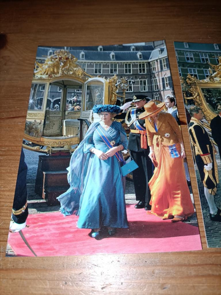 2 ansichtkaarten Koningin Beatrix Prinsjesdag, Verzamelen, Koninklijk Huis en Royalty, Ophalen of Verzenden, Zo goed als nieuw
