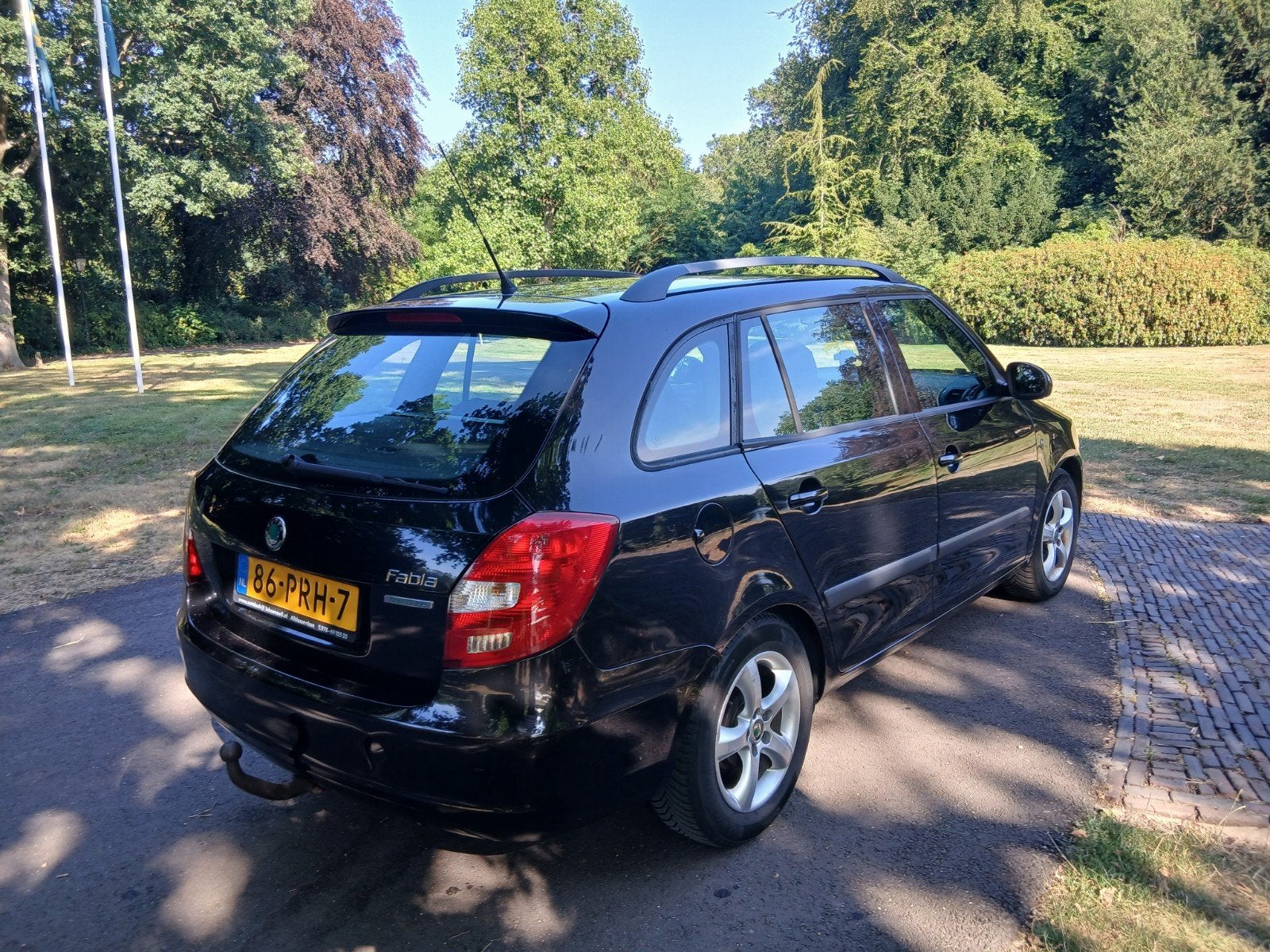 Skoda Fabia Combi 1.2 TDI 2011 Airco Trekhaak LM Nieuwe Apk, Voorwielaandrijving, Stof, 74 pk, Zwart